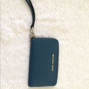 SALE Michael Kors Wristlet